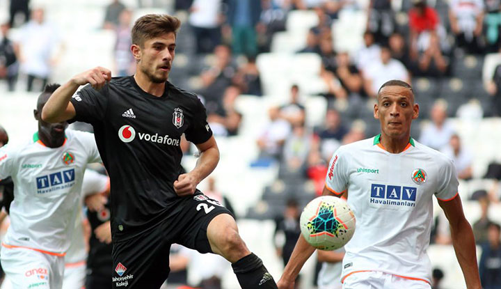Beşiktaş'ta Dorukhan Toköz'den kötü haber!