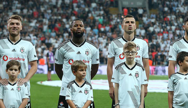 Beşiktaş, Lens'i bedelsiz elden çıkaracak!