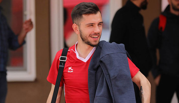 Beşiktaş, Medel'den gelen parayla Emre Kılınç'ı bitiriyor! Mecnun Otyakmaz ile konuştu!