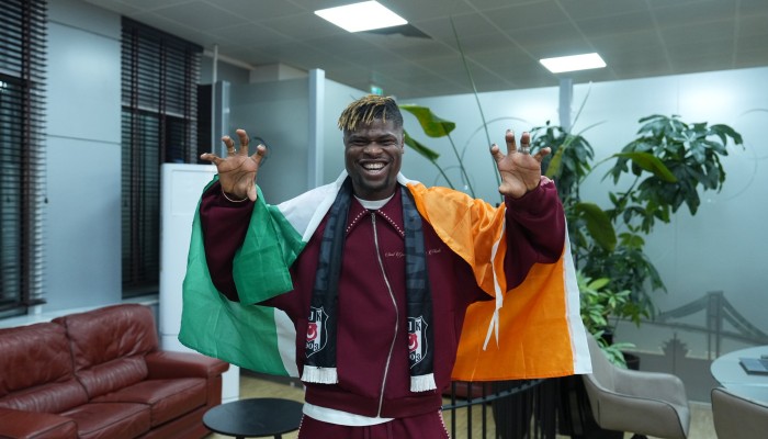 Agbadou’yu Taşıyan Uçak İstanbul’a İndi!