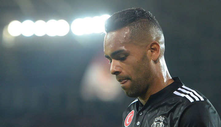 Alex Teixeira'dan flaş ayrılık açıklaması