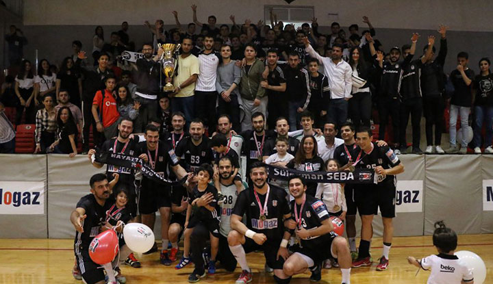 Beşiktaş Mogaz'da yaprak dökümü