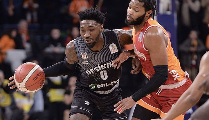 Beşiktaş Emlakjet derbide mağlup!