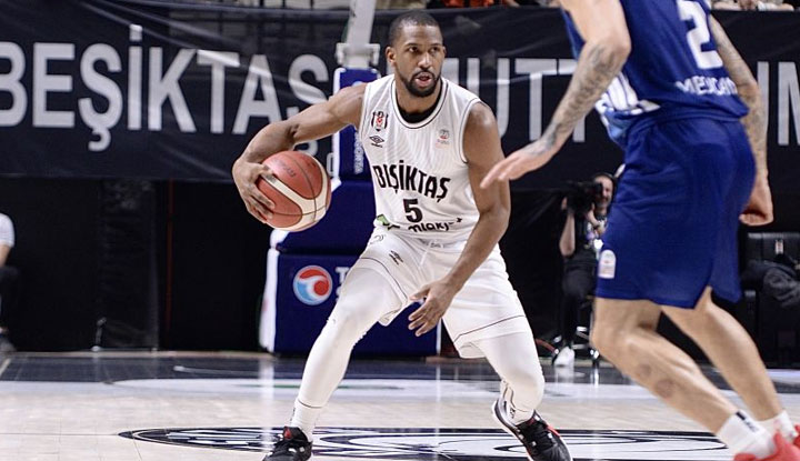 Beşiktaş Emlakjet kendi evinde namağlup yoluna devam ediyor!