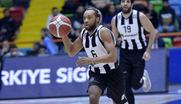 Beşiktaş Emlakjet kötü gidişe dur dedi!