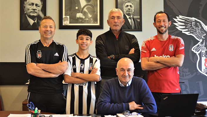 Beşiktaş Futbol Akademisi genç oyuncuyu kadrosuna kattı!!