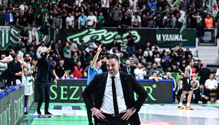 Beşiktaş GAİN'den farklı galibiyet sonrası Dusan'dan taraftara çağrı!