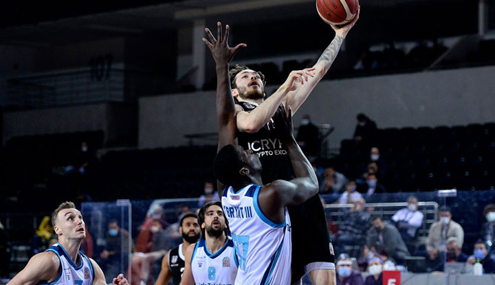 Beşiktaş Icrypex'in zirve tırmanışı sürüyor! Bir galibiyet daha...
