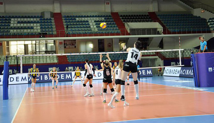Beşiktaş Kadın Voleybol Takımı, 8. maçta da mağlup