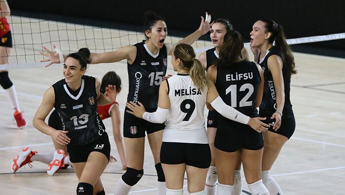 Beşiktaş Kadın Voleybol Takımı, Göztepe'ye set vermedi!