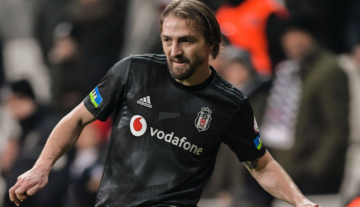 Beşiktaş'la anılan Caner Erkin'e La Liga yolu gözüktü!
