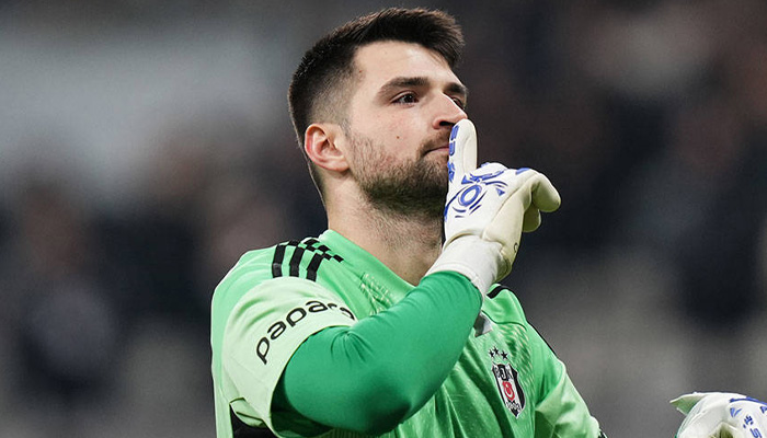 Beşiktaş’ta derbi tecrübesi: Ersin Destanoğlu öne çıkıyor!