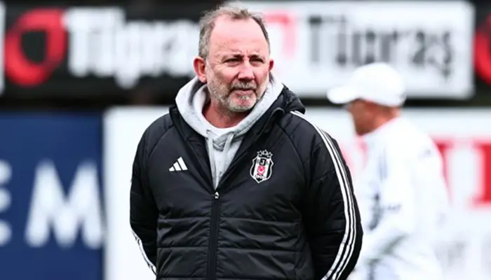 Beşiktaş'ta kritik toplantı: Sergen Yalçın için karar masada