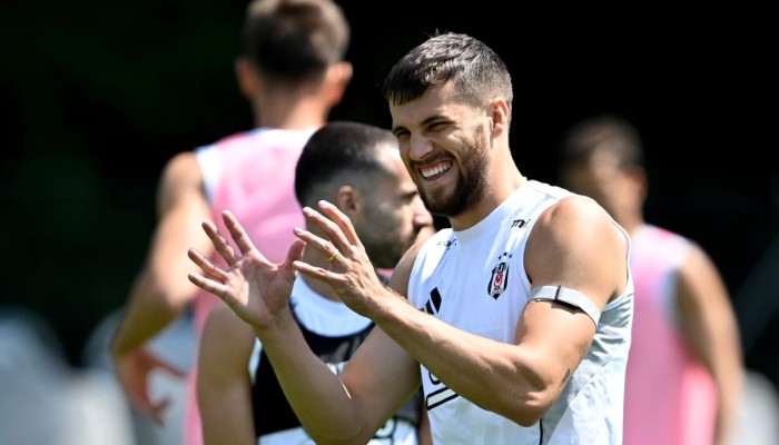 Beşiktaş’ta savunmada değişim rüzgarı esiyor!