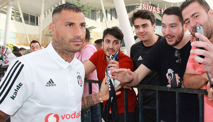 "Vodafone Park’ta Lens ve Boyd'u odaya kitler, Quaresma'yı oynatırım"