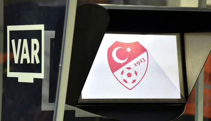 Galatasaray-Beşiktaş derbisinin VAR hakemi açıklandı