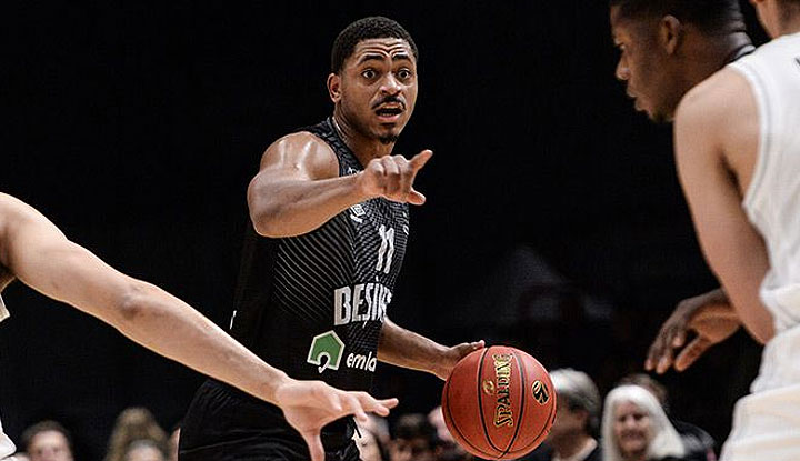 Matt Mitchell açıklamalarda bulundu!"Gurur duyduğumuz bir galibiyet aldık"