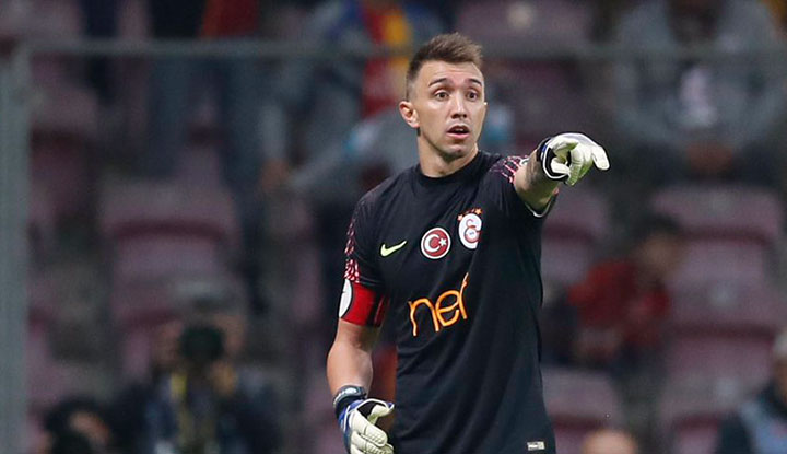 Muslera'dan Gökhan Gönül'e cevap