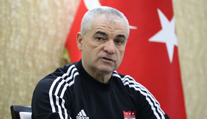 Rıza Çalımbay'dan dikkat çeken Beşiktaş açıklamaları
