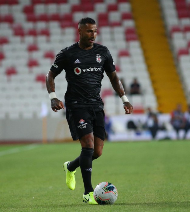 Sivasspor-Beşiktaş maçından yansıyanlar