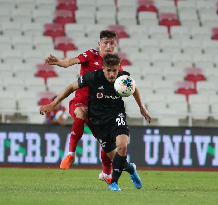 Sivasspor-Beşiktaş maçından yansıyanlar