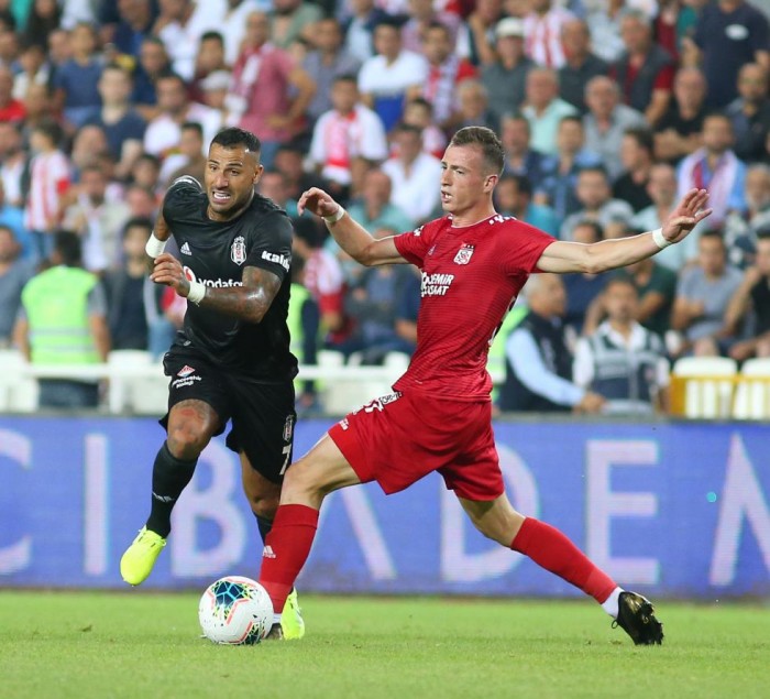 Sivasspor-Beşiktaş maçından yansıyanlar