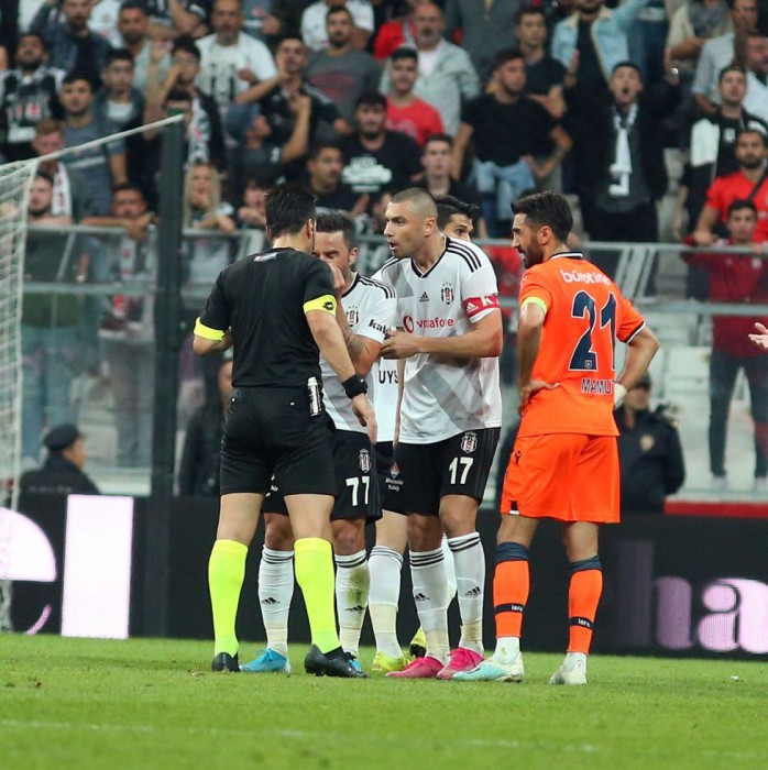İşte Beşiktaş-Başakşehir maçından yansıyanlar