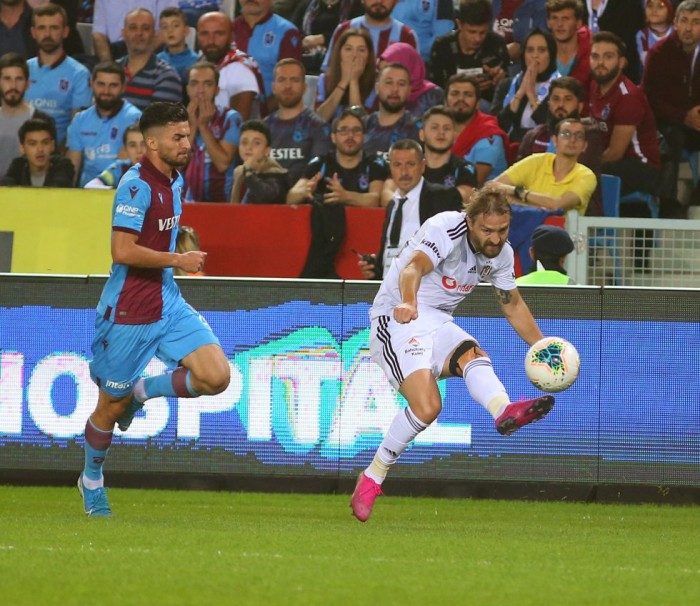 Trabzonspor-Beşiktaş maçından yansıyanlar!