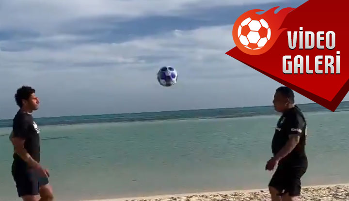 Elneny ve babasından futbol resitali!