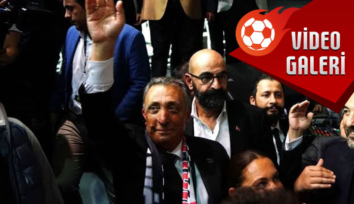 Vodafone Park'ta derbi sonrası Ahmet Nur Çebi'ye sevgi gösterisi! İşte o görüntüler...